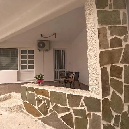 Appartement Almyra *