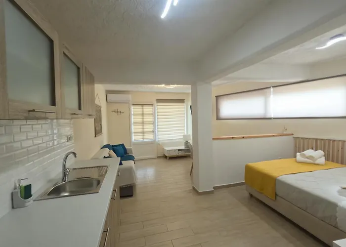 Almyra Apartamento *